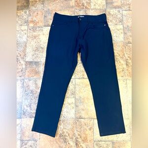 😎 3/$10 Men’s performance pants 34x30